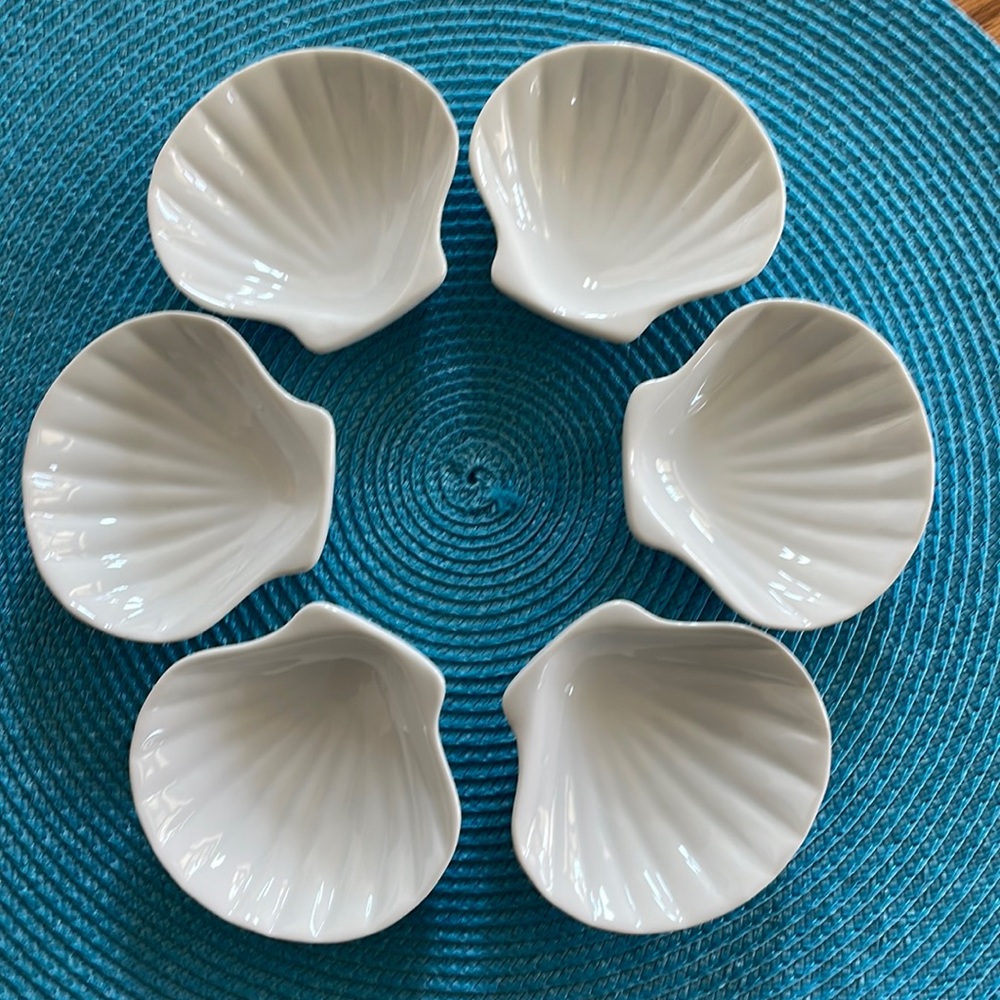 Mini tasting dishes